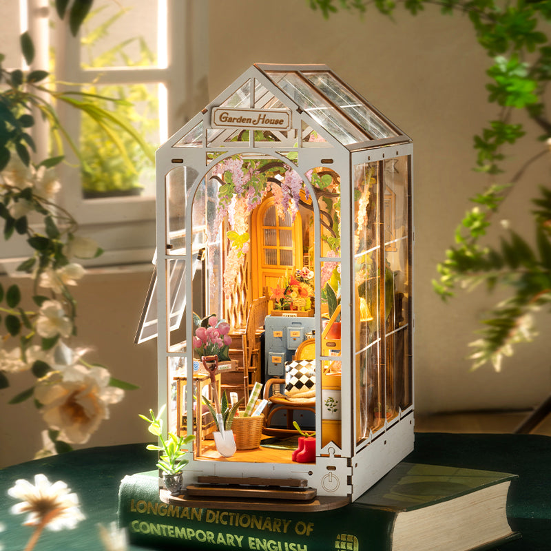 Robotime | Rolife | Book Nooks Series | Garden House | Miniature & DIY Model Kits